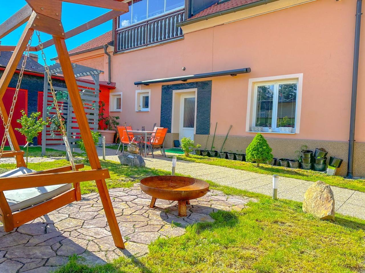 Apartman Pod Hradem Horšovský Týn Eksteriør billede